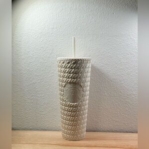 Starbucks 2024 Cream Cable Knit Crochet Venti Tumbler 24oz
